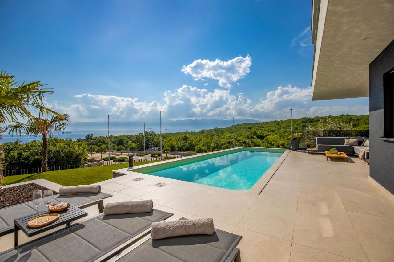 Villa Ameli Apartment With Swimming Pool Rijeka Exteriör bild